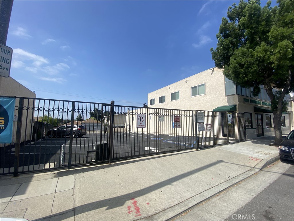 2617 W Beverly Boulevard