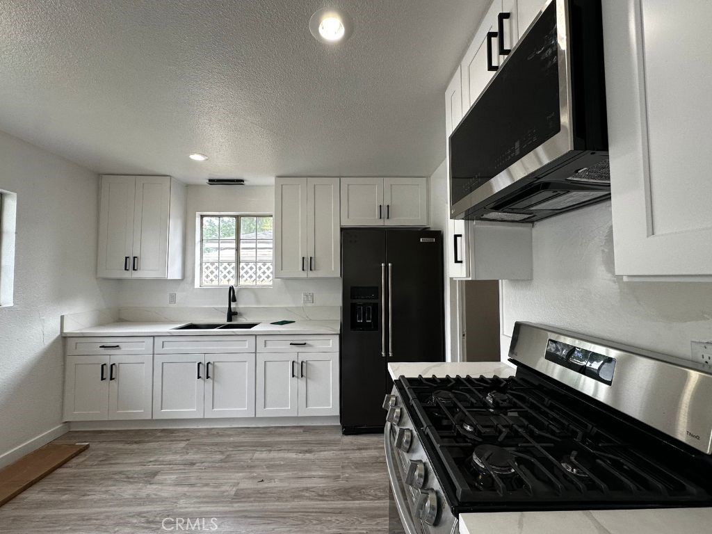Properties 2 5723 Kester Avenue