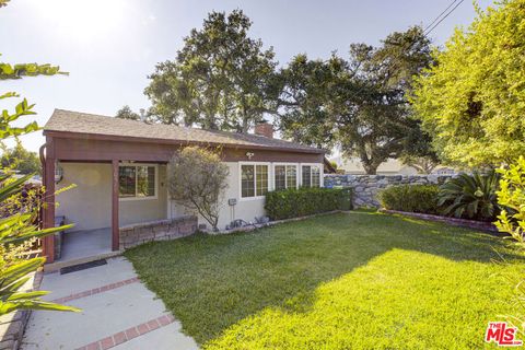 Photo of 10529 Mount Gleason Avenue, Sunland, CA 91040 (MLS # 26834537)