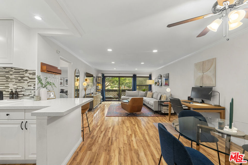 7742 Redlands Street H1027