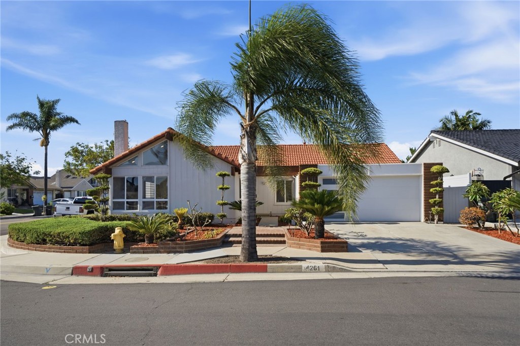4261 LIVERMORE Place