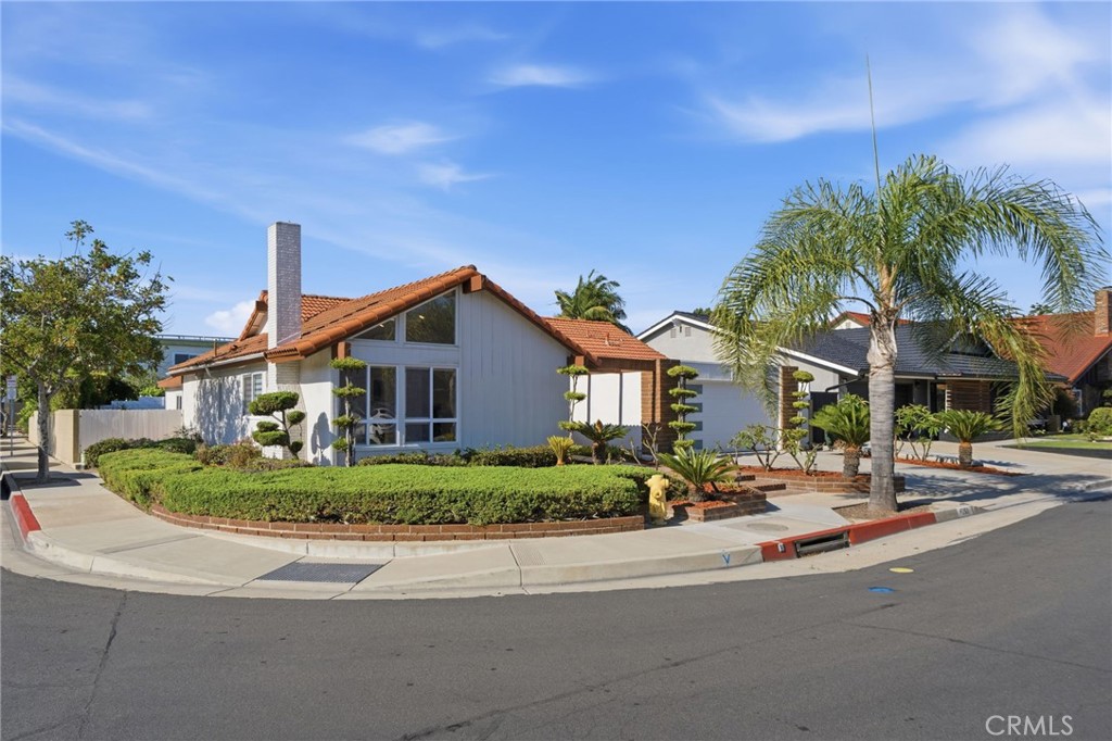 4261 LIVERMORE Place