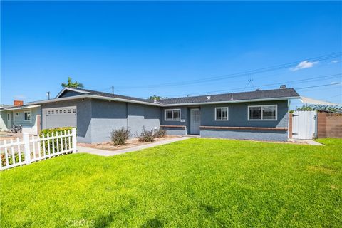 Photo of 7233 Hayes Circle Cir, Buena Park, CA 90620 (MLS # IV26082638)