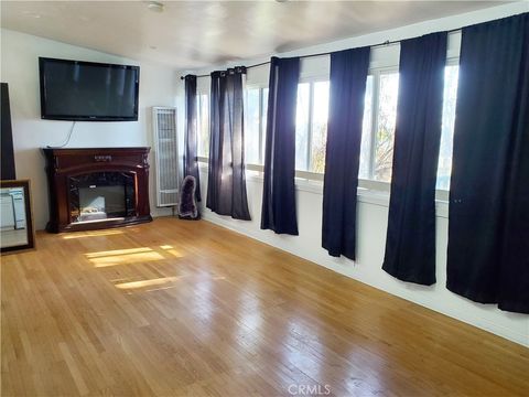 Photo of 1404 N San Remo Drive, Pacific Palisades, CA 90272 (MLS # DW25250226) Photo of 1404 N San Remo Drive, Pacific Palisades, CA 90272 (MLS # DW25250226)