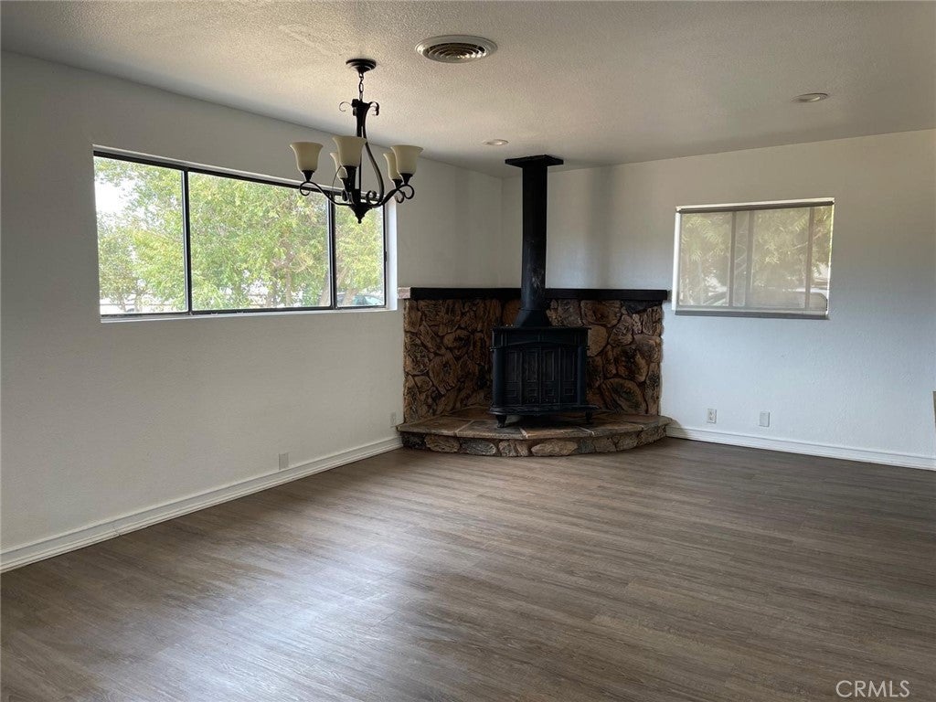2131 W Avenue M12