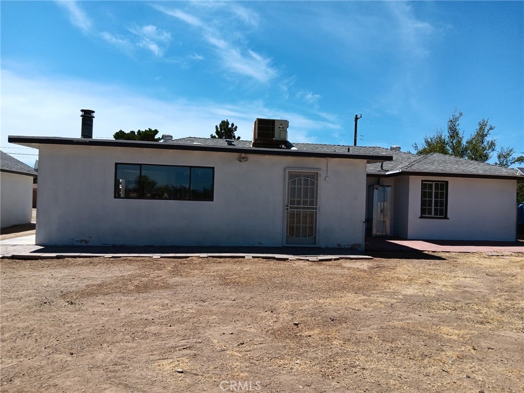 2131 W Avenue M12