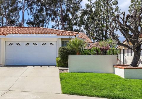 24961 Sunset Place W Laguna Hills CA 92653