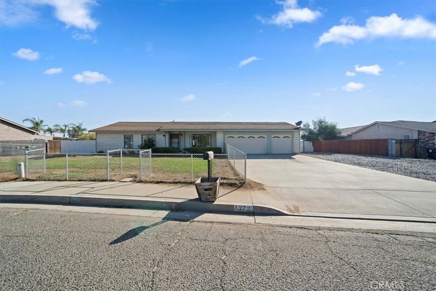 Welcome to your new home in the heart of Jurupa Valley! This charming 4-bedroom, 2-bathroom residence offers 1,458 sq. ft. of comfortable living space on an expansive 20,038 sq. ft. lot—perfect for horse enthusiasts, animal lovers, or anyone dreaming of wide-open outdoor spaces. Imagine summer afternoons in your yard, gardening, or creating the perfect outdoor entertaining area.
Inside, this home offers a blank canvas to make it truly your own, whether you’re a first-time buyer or looking to add personal touches to your next chapter. The property is ideally located near top-rated schools, convenient shopping centers, and easy freeway access, blending country-style living with city convenience. Don’t miss this rare opportunity to own a property with endless potential and lifestyle possibilities!
Some photos are virtually staged.