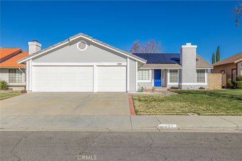 Photo of 2047 Sundance Court Ct, Palmdale, CA 93551 (MLS # OC26008502)
