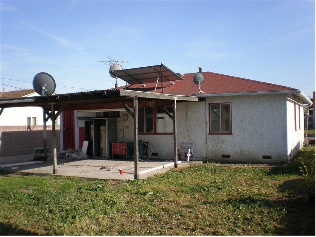 1519 W 110th