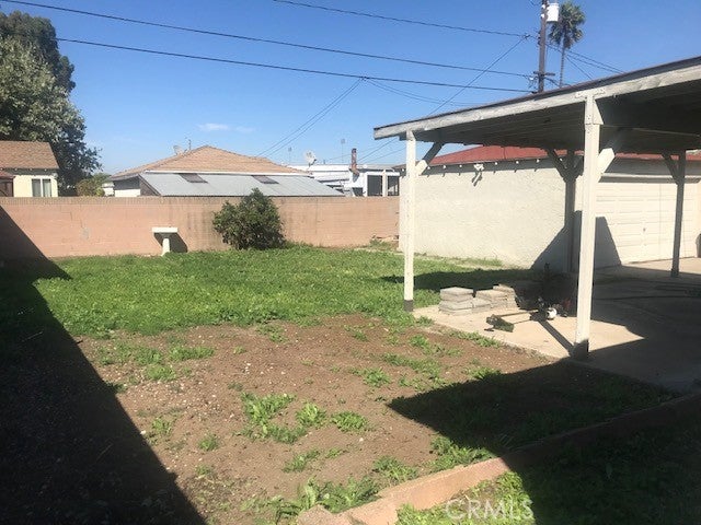 1519 W 110th