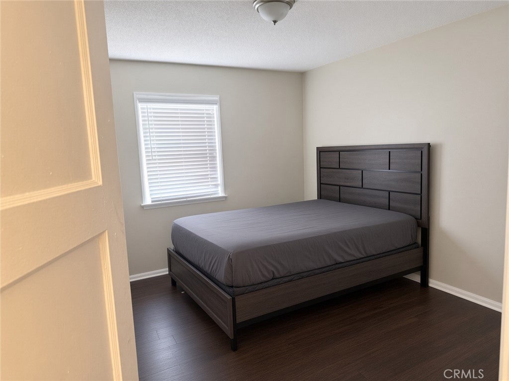 1519 W 110th