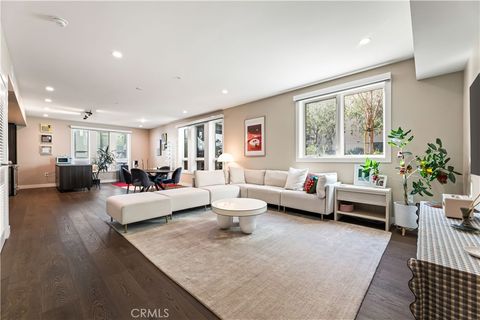 Photo of 39 S Los Robles Avenue #3001, Pasadena, CA 91101 (MLS # DW26003270)