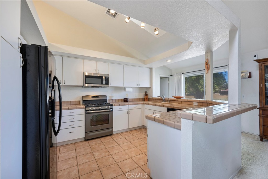 Tri Palm Estates (32005) - Residential