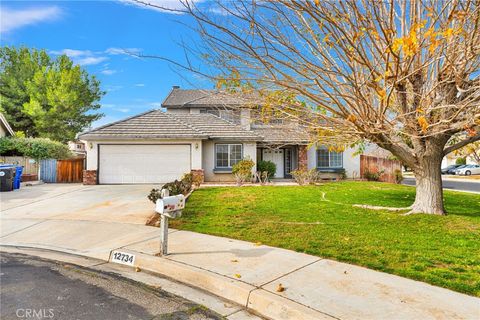 Photo of 12734 Trotters Lane, Victorville, CA 92392 (MLS # HD25278722)