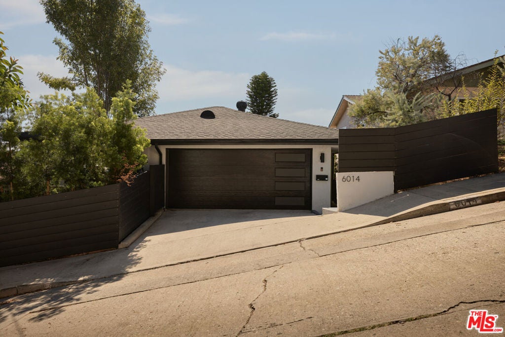 6014 Delphi Street