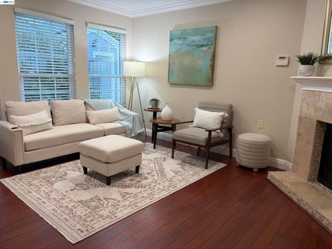 Photo of 123 Northwood Cmns, Livermore, CA 94551 (MLS # 41141608)