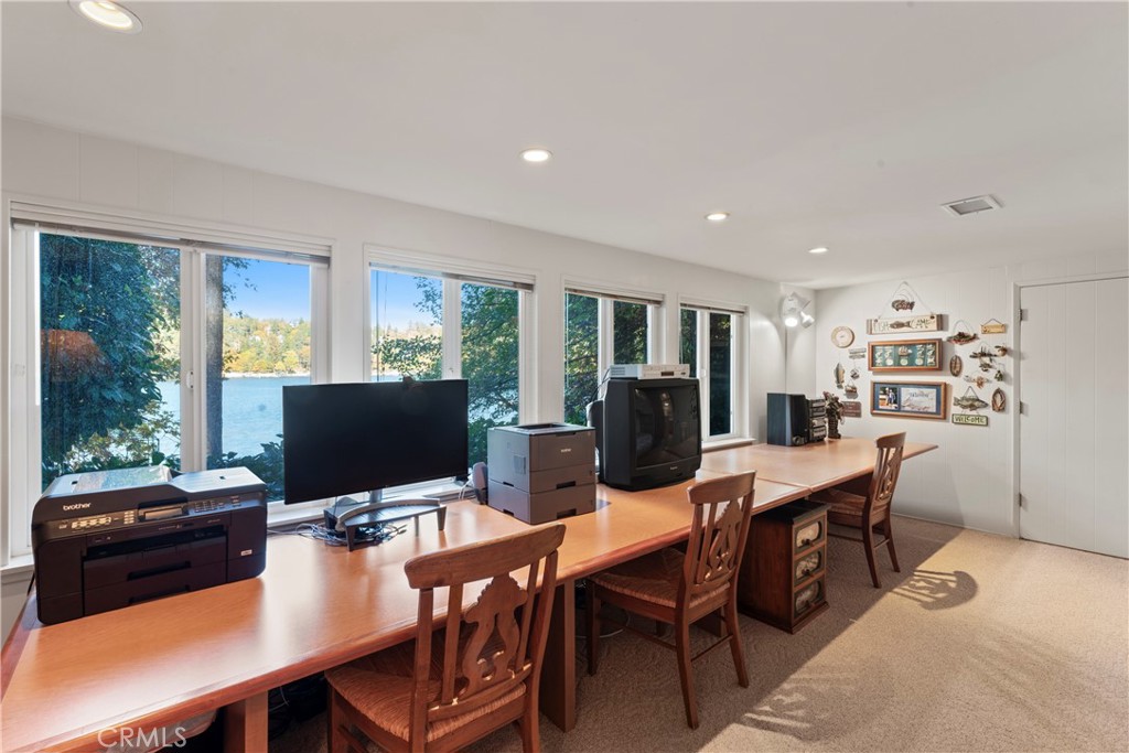 Arrowhead Woods (AWHW) - Residential