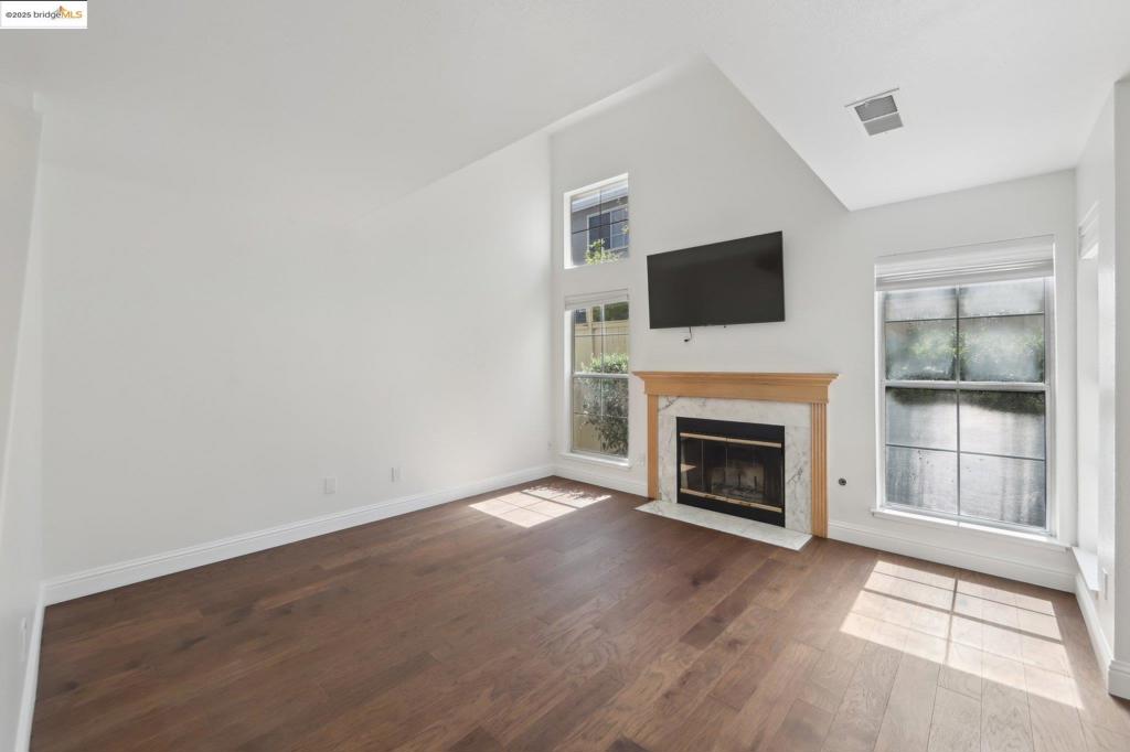 204 Pebblecreek Ct
