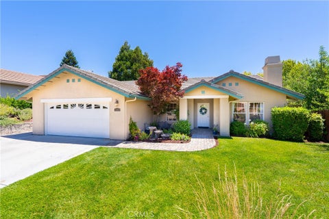 Photo of 25 Rainbow Court, Templeton, CA 93465 (MLS # NS26158818)