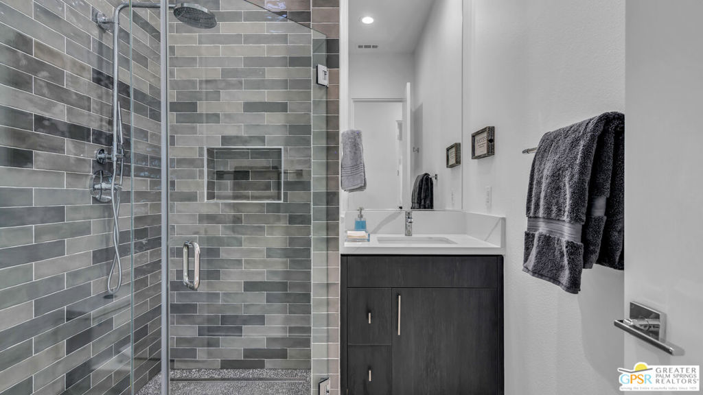 Escena - Residential