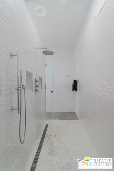 Escena - Residential