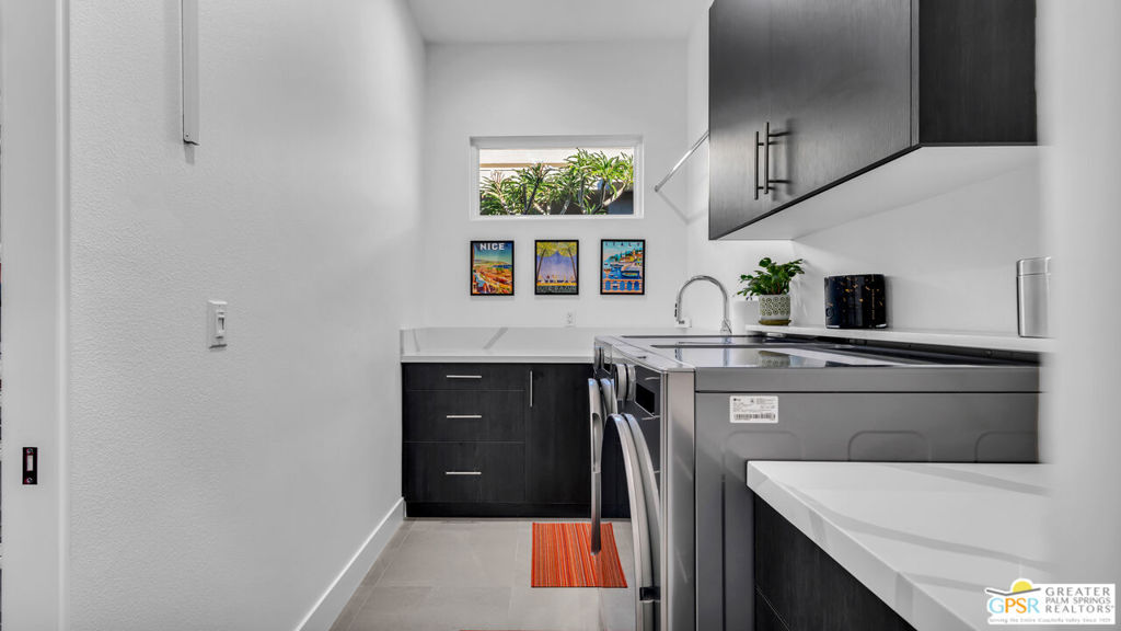 Escena - Residential