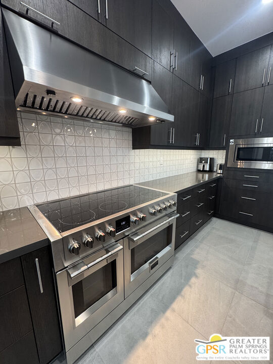 Escena - Residential