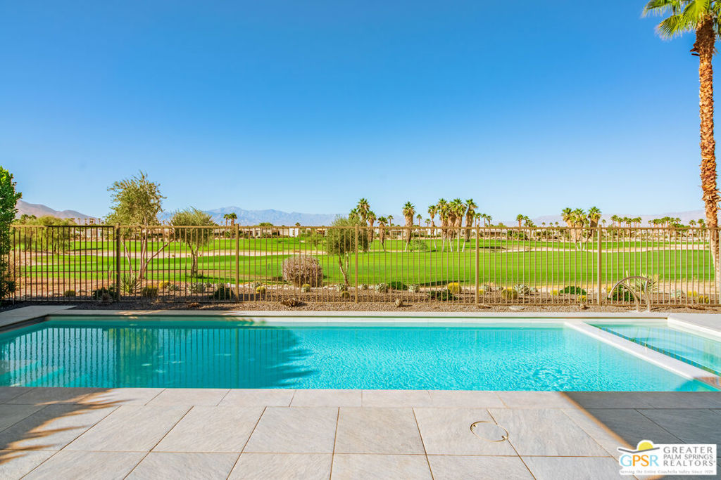 Escena - Residential