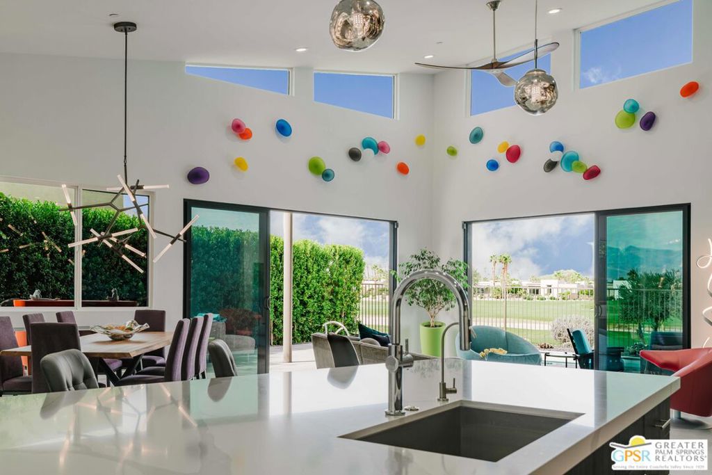 Escena - Residential