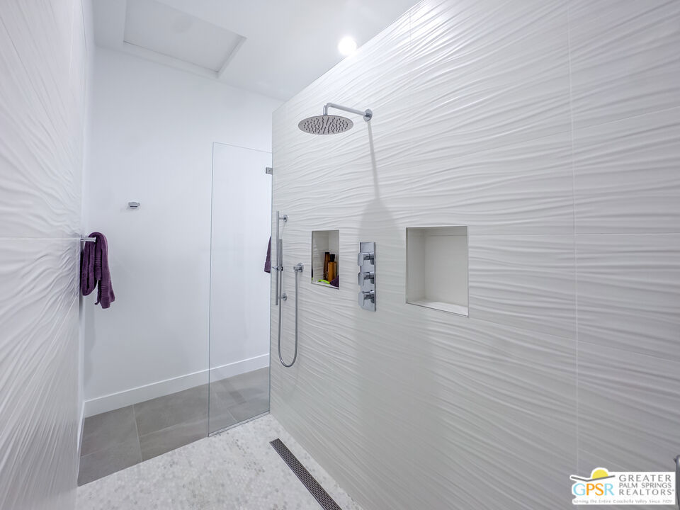 Escena - Residential