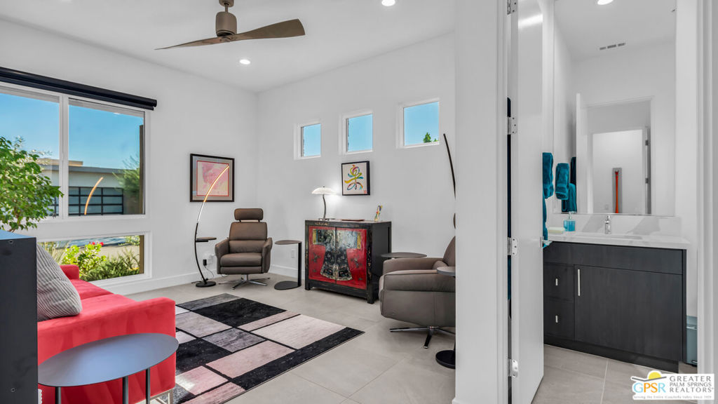 Escena - Residential