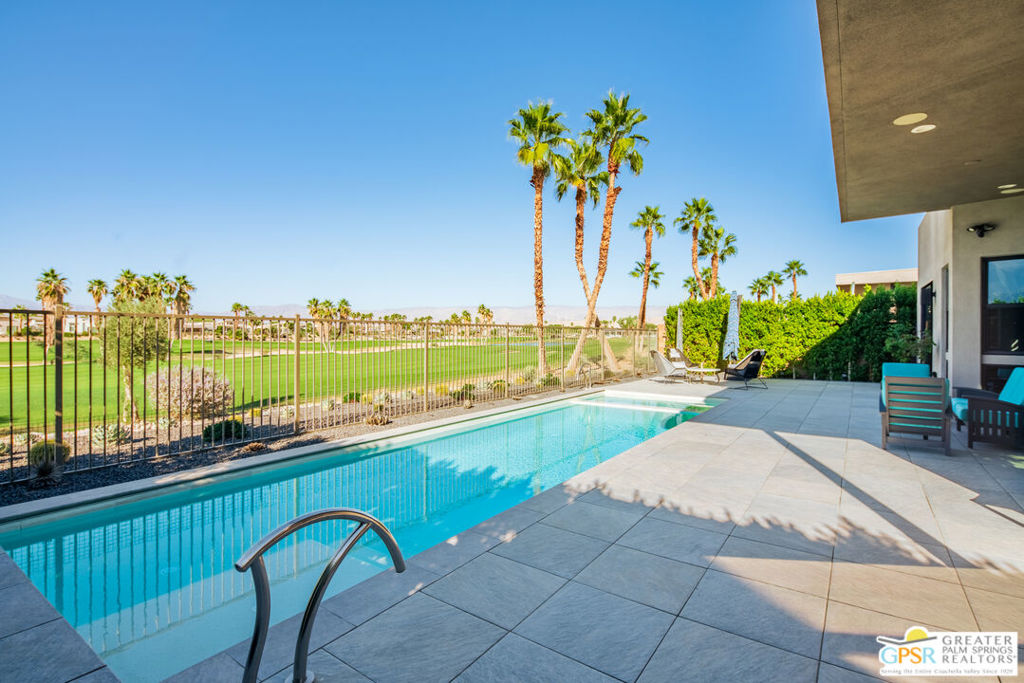 Escena - Residential