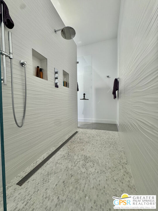 Escena - Residential