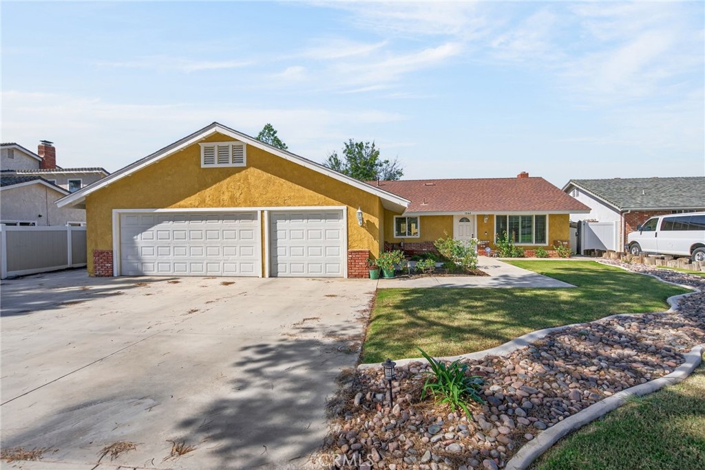 1044 Meadowview Court