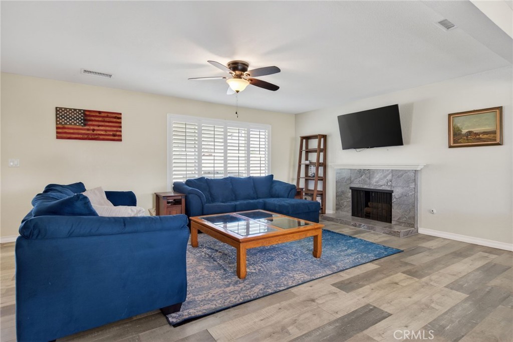 1044 Meadowview Court