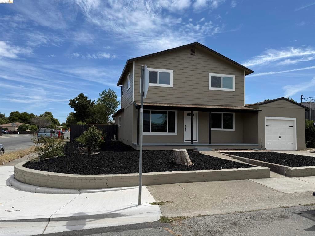 203 Rose Ann Ave