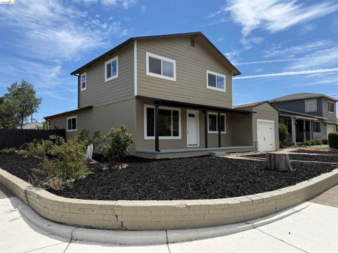 Photo of 203 Rose Ann Ave AVE, Pittsburg, CA 94565 (MLS # 41146106)