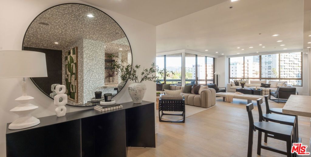 Photo of 10430 Wilshire Boulevard #802, Los Angeles, CA 90024 (MLS # 26655633)