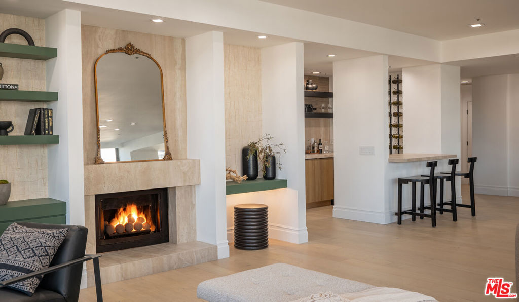 10430 Wilshire Boulevard 802