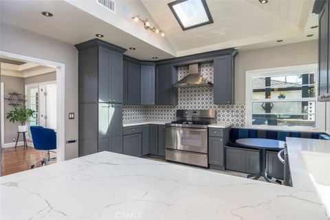 Tiny photo for 264 Ravenna, Long Beach, CA 90803 (MLS # PW26048821)