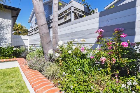 Tiny photo for 264 Ravenna, Long Beach, CA 90803 (MLS # PW26048821)