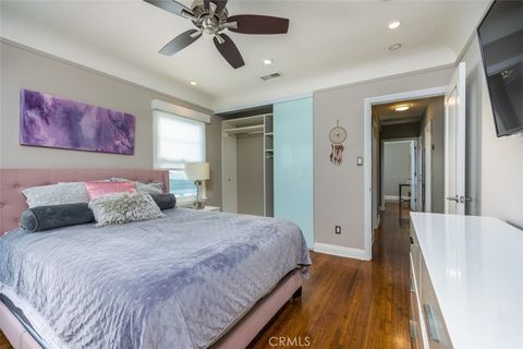 Tiny photo for 264 Ravenna, Long Beach, CA 90803 (MLS # PW26048821)