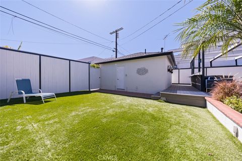 Tiny photo for 264 Ravenna, Long Beach, CA 90803 (MLS # PW26048821)