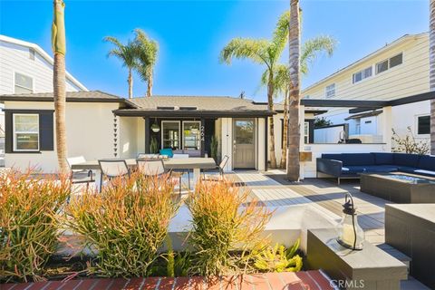 Tiny photo for 264 Ravenna, Long Beach, CA 90803 (MLS # PW26048821)