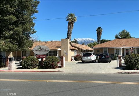 320 South San Jacinto Street Hemet CA 92543