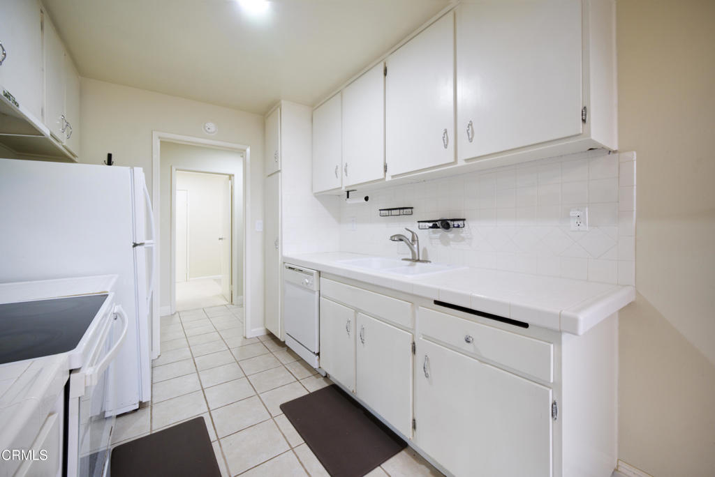 Buenaventura Gardens - 2809 - Residential Lease