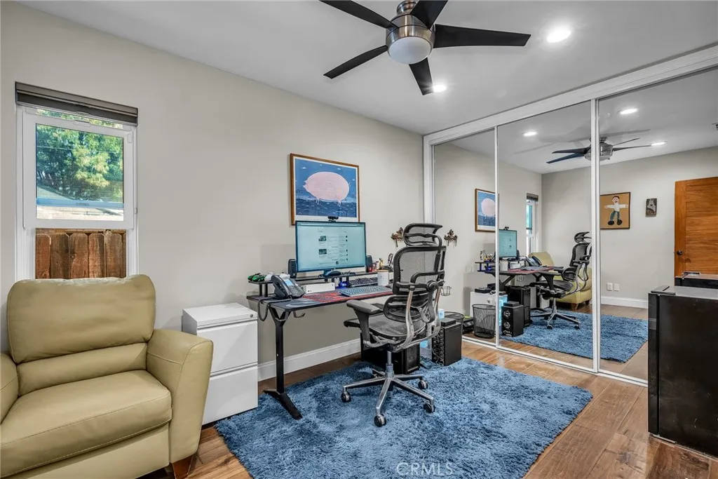 Encino, California 91316, United States, 3 Bedrooms Bedrooms, ,3 BathroomsBathrooms,Residential,Active,173600