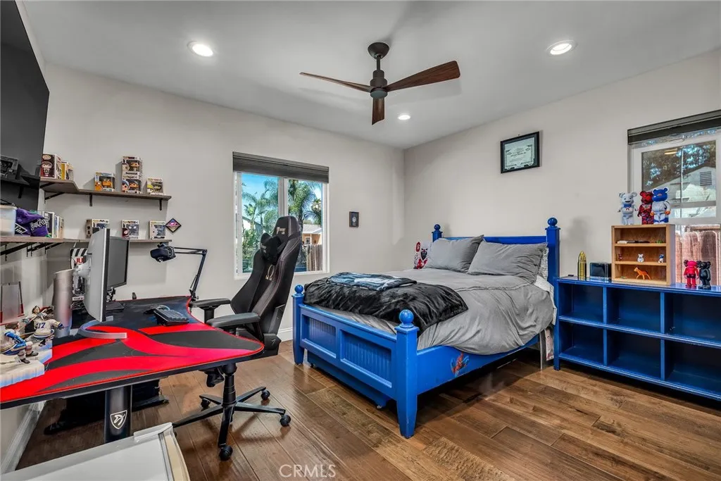 Encino, California 91316, United States, 3 Bedrooms Bedrooms, ,3 BathroomsBathrooms,Residential,Active,173600