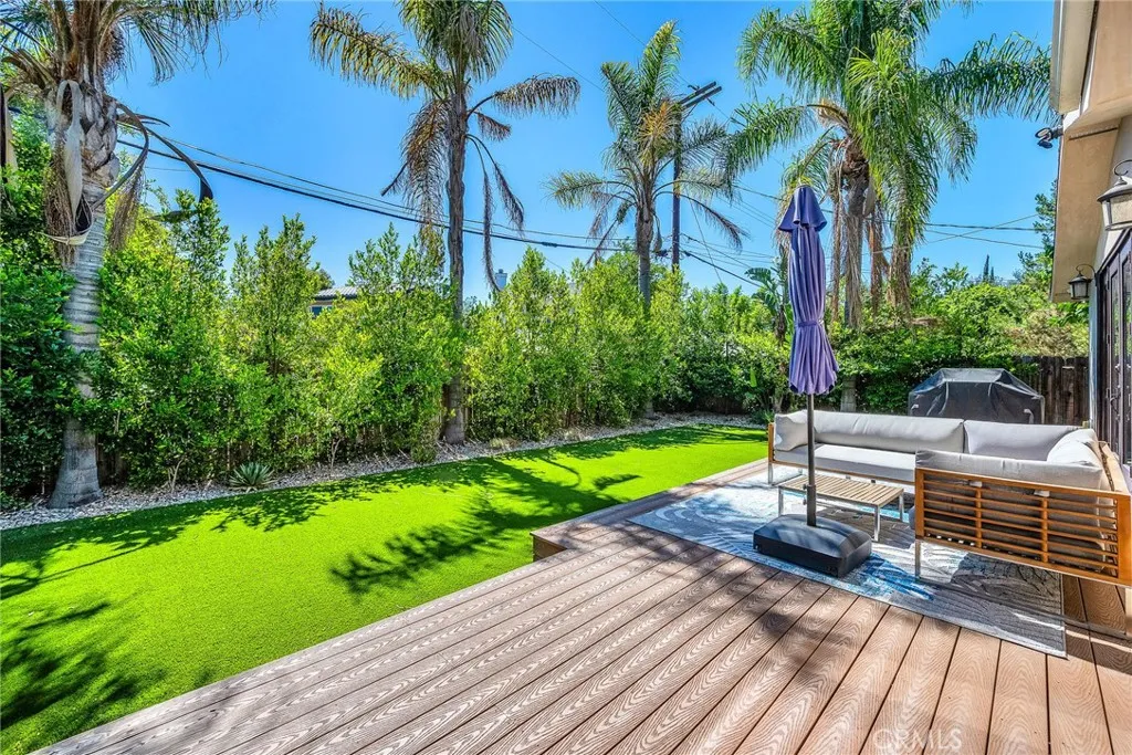 Encino, California 91316, United States, 3 Bedrooms Bedrooms, ,3 BathroomsBathrooms,Residential,Active,173600